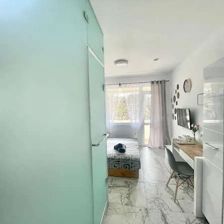 Glassroom- самостоятелна Private * וארנה