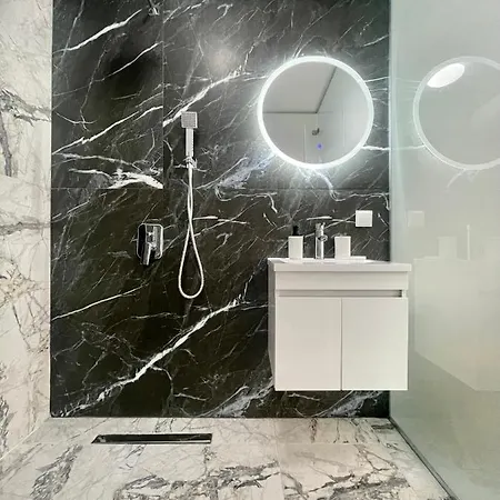 Glassroom- самостоятелна Private *